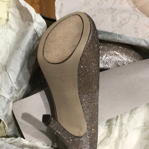 Enzo Angiolini Peep Toe Pumps NWT - Picture 5 of 7